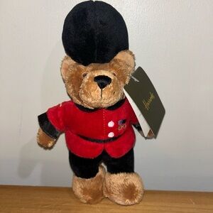 Harrods Plush Queens Guard London Souvenir NWT